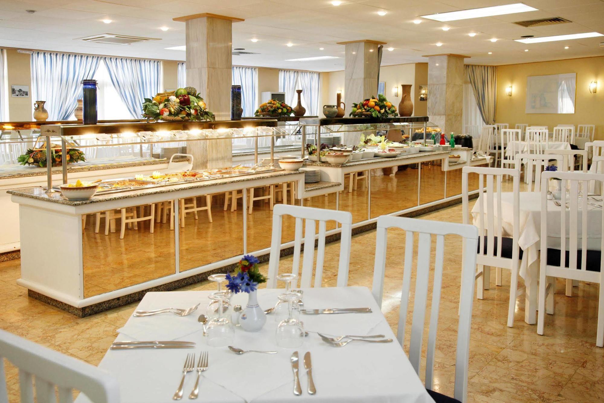ลินดา Hotel กานปาสติยา ร้านอาหาร รูปภาพ